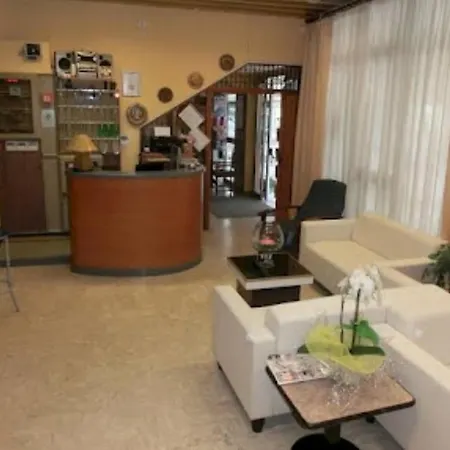 Hotel Sabbia D'oro 2*